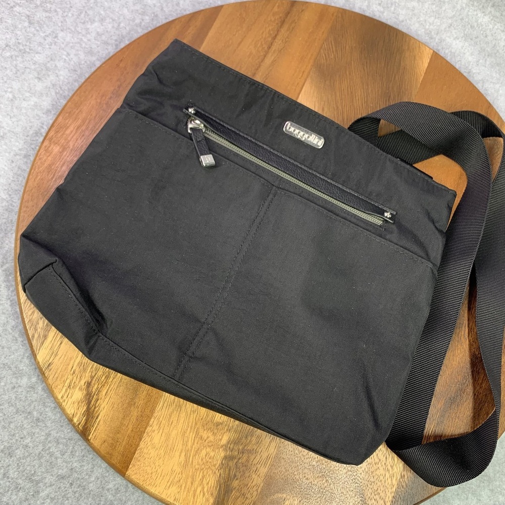 Baggallini Crossbody Bag Womens Black Nylon Travel‎ Organizer Adjustable Strap
